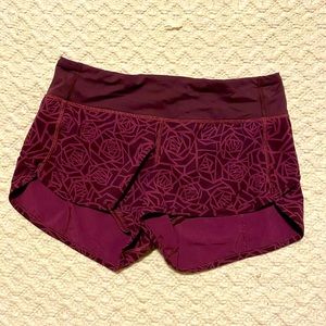 Size 4 lululemon speed up shorts